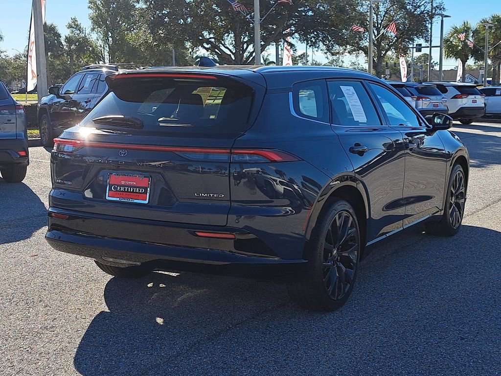 Certified 2025 Toyota Crown Signia image 3