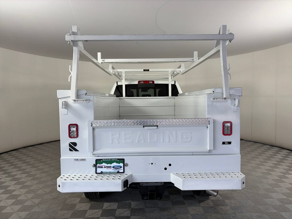 Used 2024 RAM 3500 Tradesman w/ Chrome Appearance Group AWD/4WD image 6