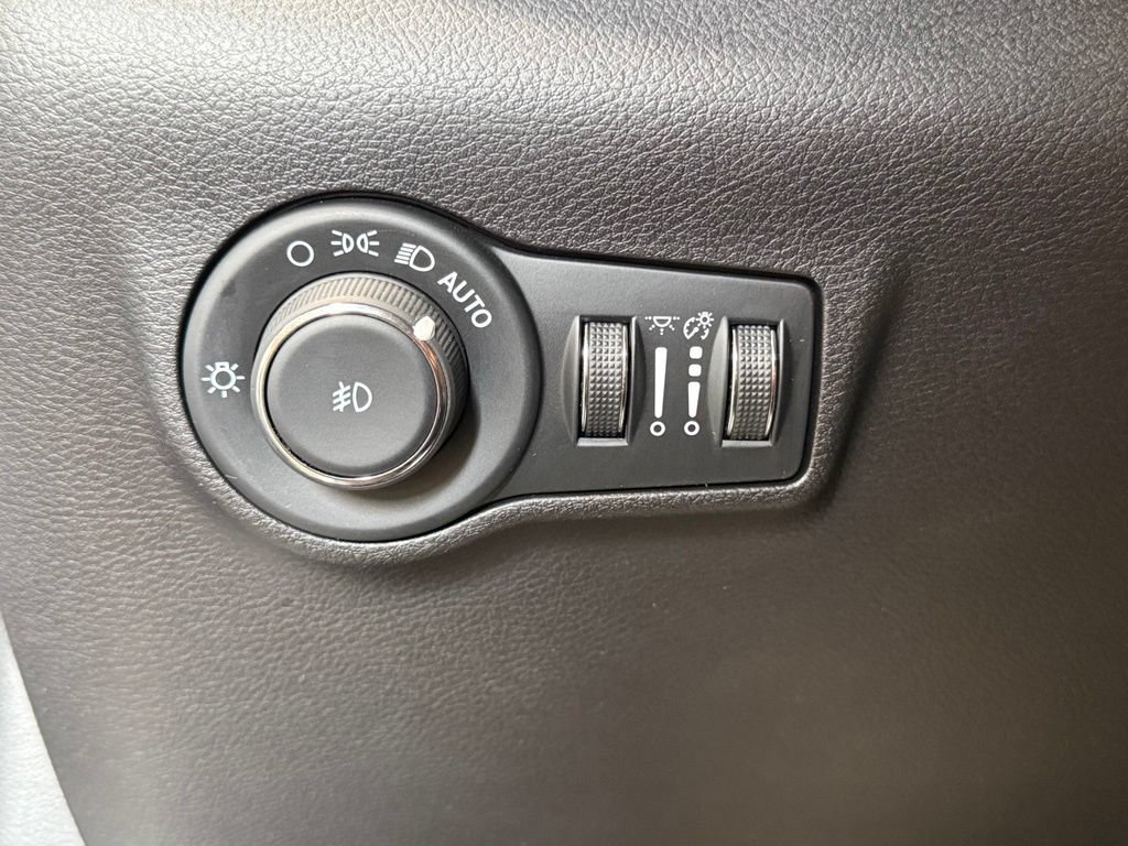 Used 2024 Jeep Compass Limited AWD/4WD image 22