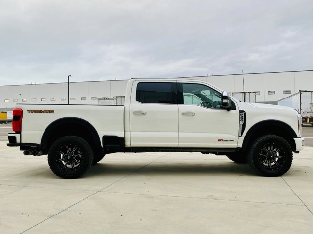 Used 2024 Ford F350 Platinum w/ Tremor Off-Road Package image 4