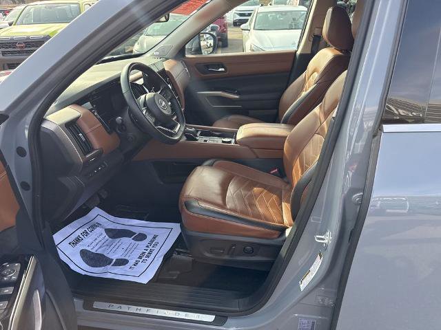 Certified 2023 Nissan Pathfinder Platinum image 9