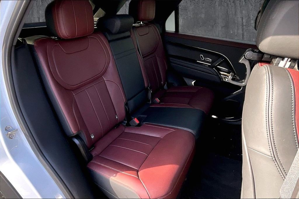 Used 2025 Land Rover Range Rover Sport Dynamic SE image 24
