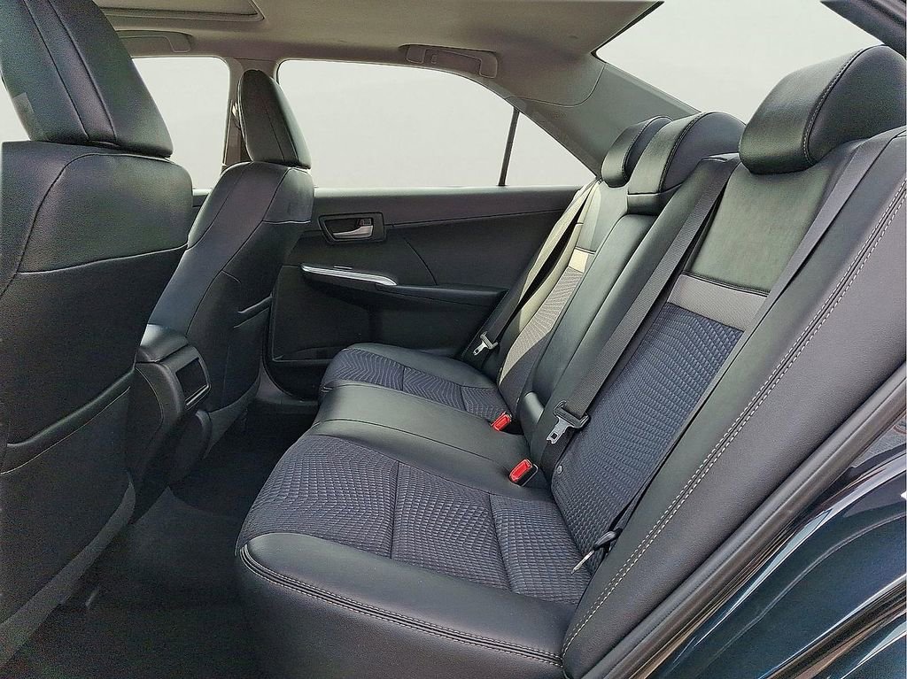 Used 2012 Toyota Camry SE image 8