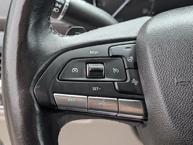 Used 2023 Cadillac XT4 Premium Luxury w/ Driver Assist Package FWD image 21