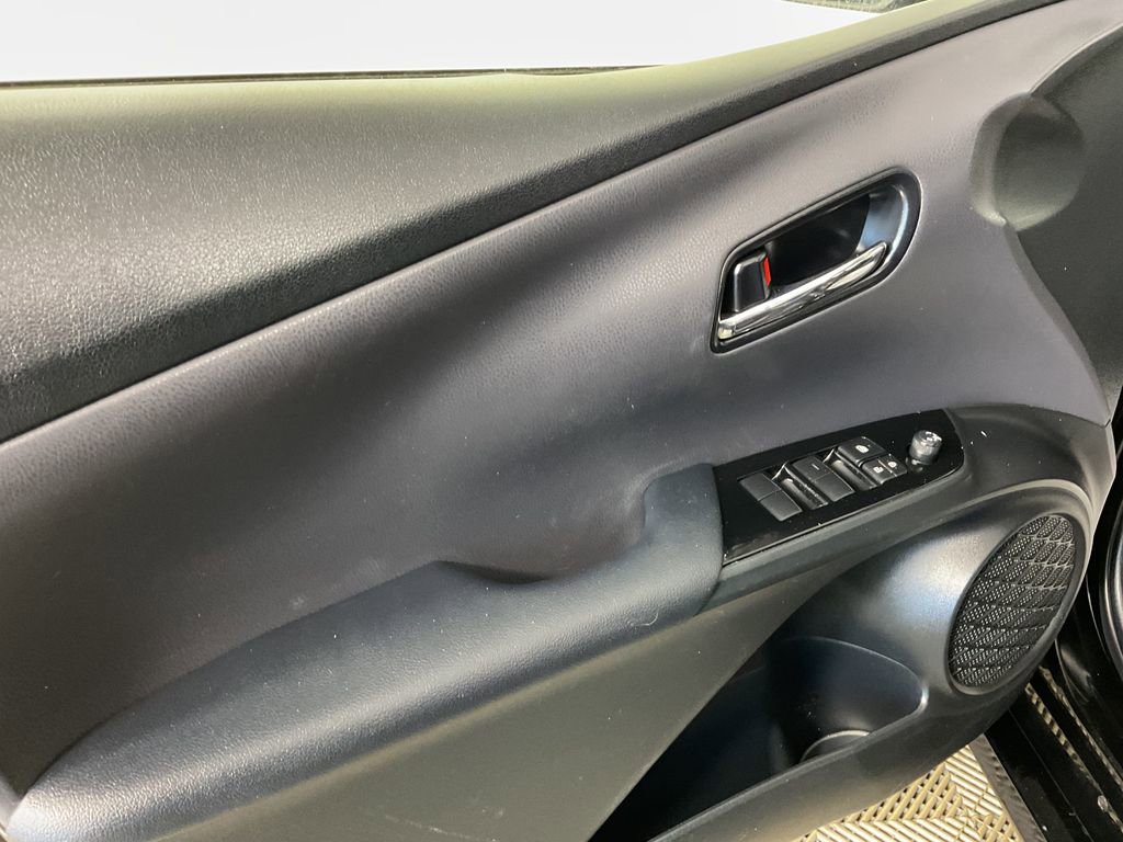 Used 2021 Toyota Prius LE image 16