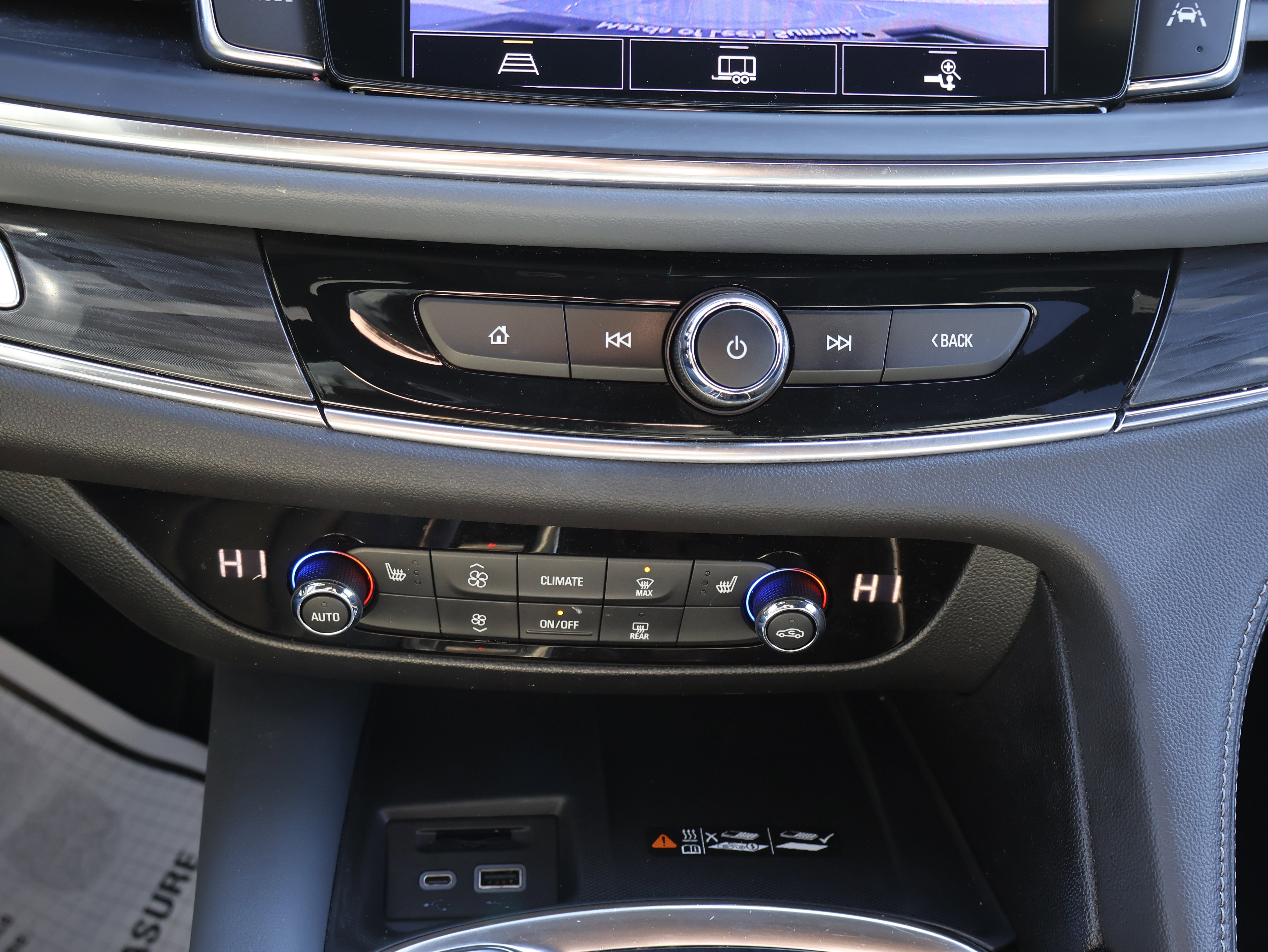 Used 2023 Buick Enclave Essence w/ Experience Buick Package image 28