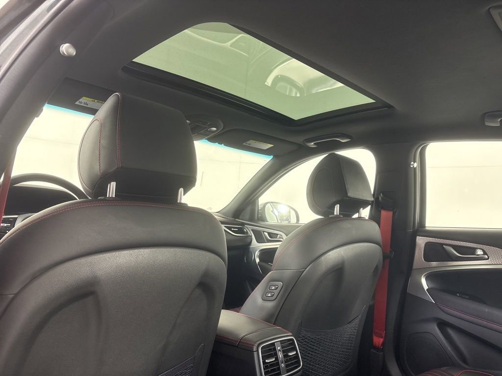 Used 2023 Genesis G70 2.0T w/ Sport Prestige Package image 19