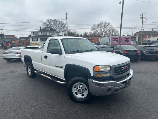 Used 2006 GMC Sierra 2500 W/T w/ Heavy-Duty Power Package image 2