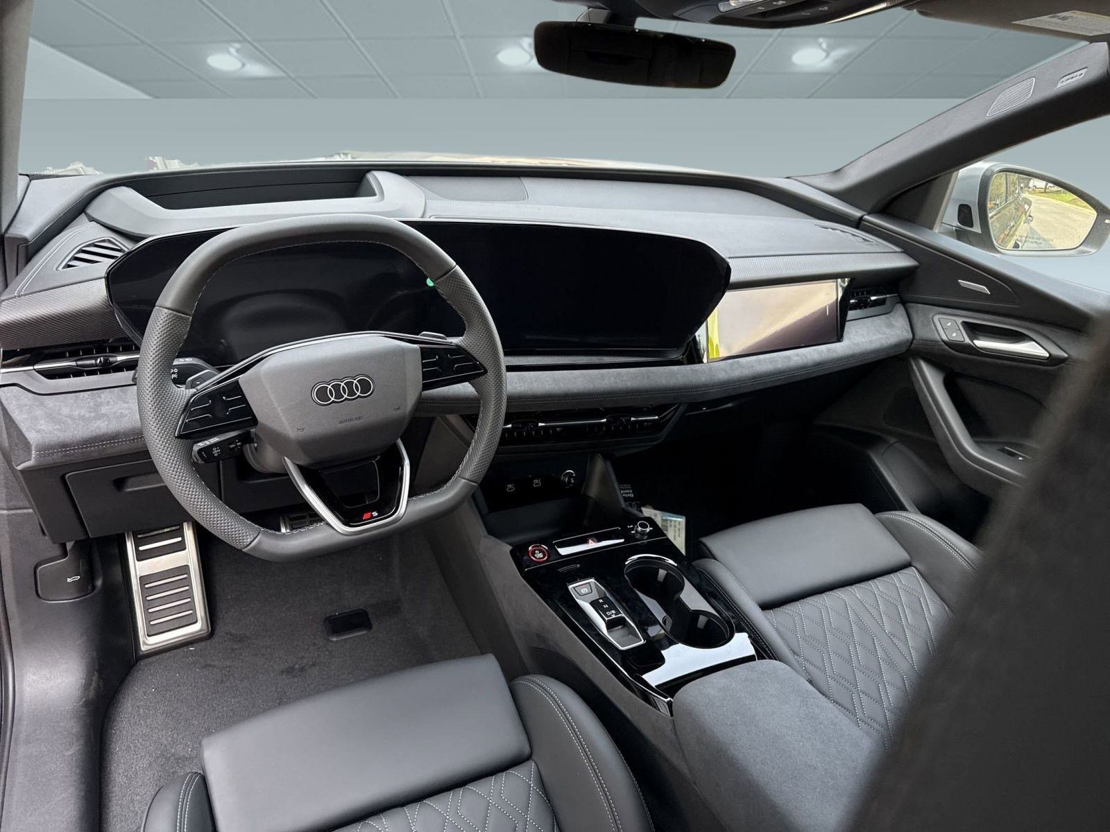 New 2025 Audi SQ6 e-tron Prestige image 25