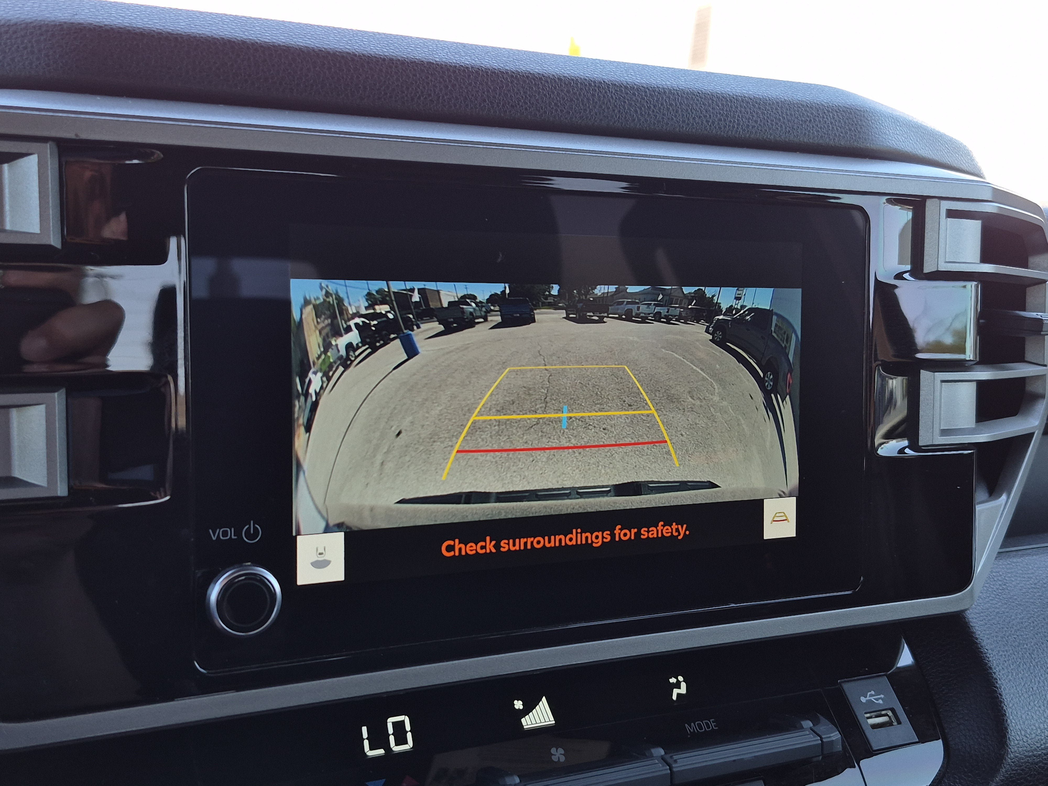Used 2025 Toyota Tundra SR5 AWD/4WD image 25