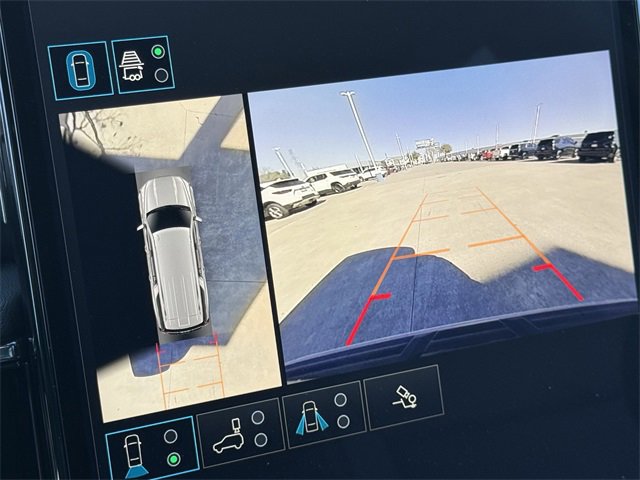 Used 2025 GMC Yukon XL Denali image 19