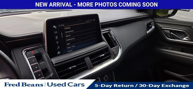 Used 2024 Chevrolet Suburban LT w/ Luxury Package AWD/4WD image 17