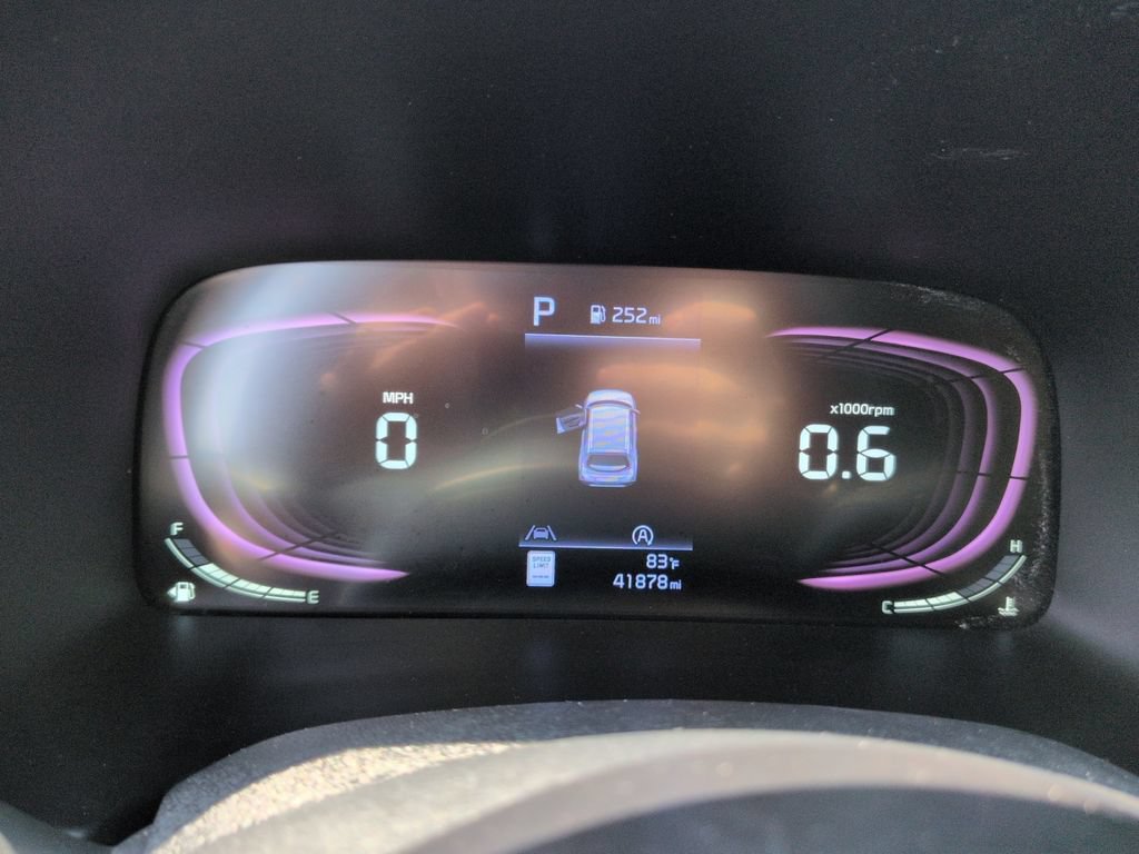 Used 2024 Kia Soul LX w/ Option Group 015 FWD image 18