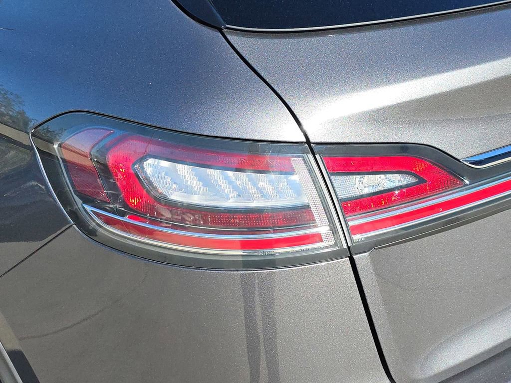 Used 2021 Lincoln Nautilus Reserve image 38