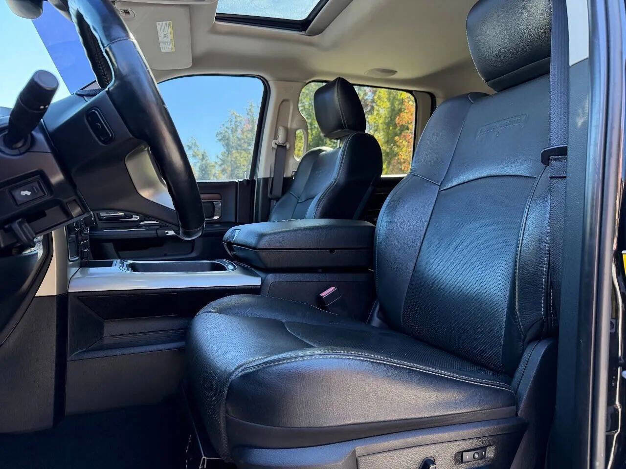 Used 2016 RAM 2500 Laramie image 14