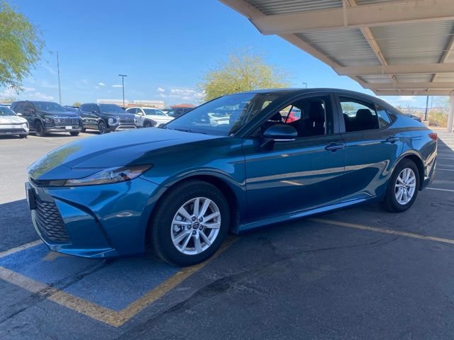Used 2026 Toyota Camry LE FWD image 1
