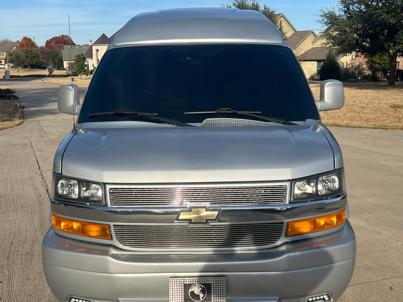 Used 2022 Chevrolet Express 2500 Extended w/ Enhanced Convenience Package image 4