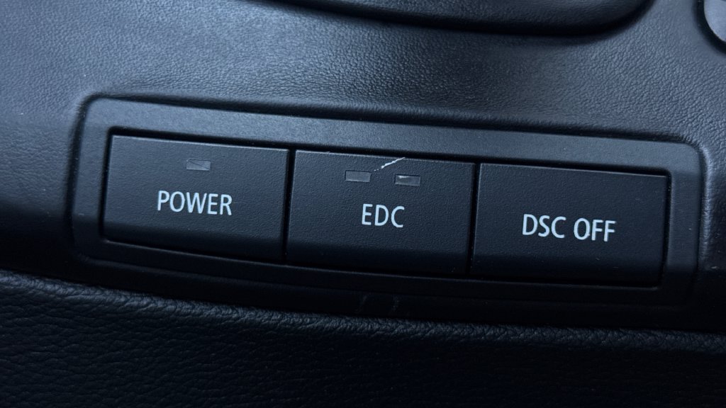 Used 2010 BMW M3 Convertible RWD image 32