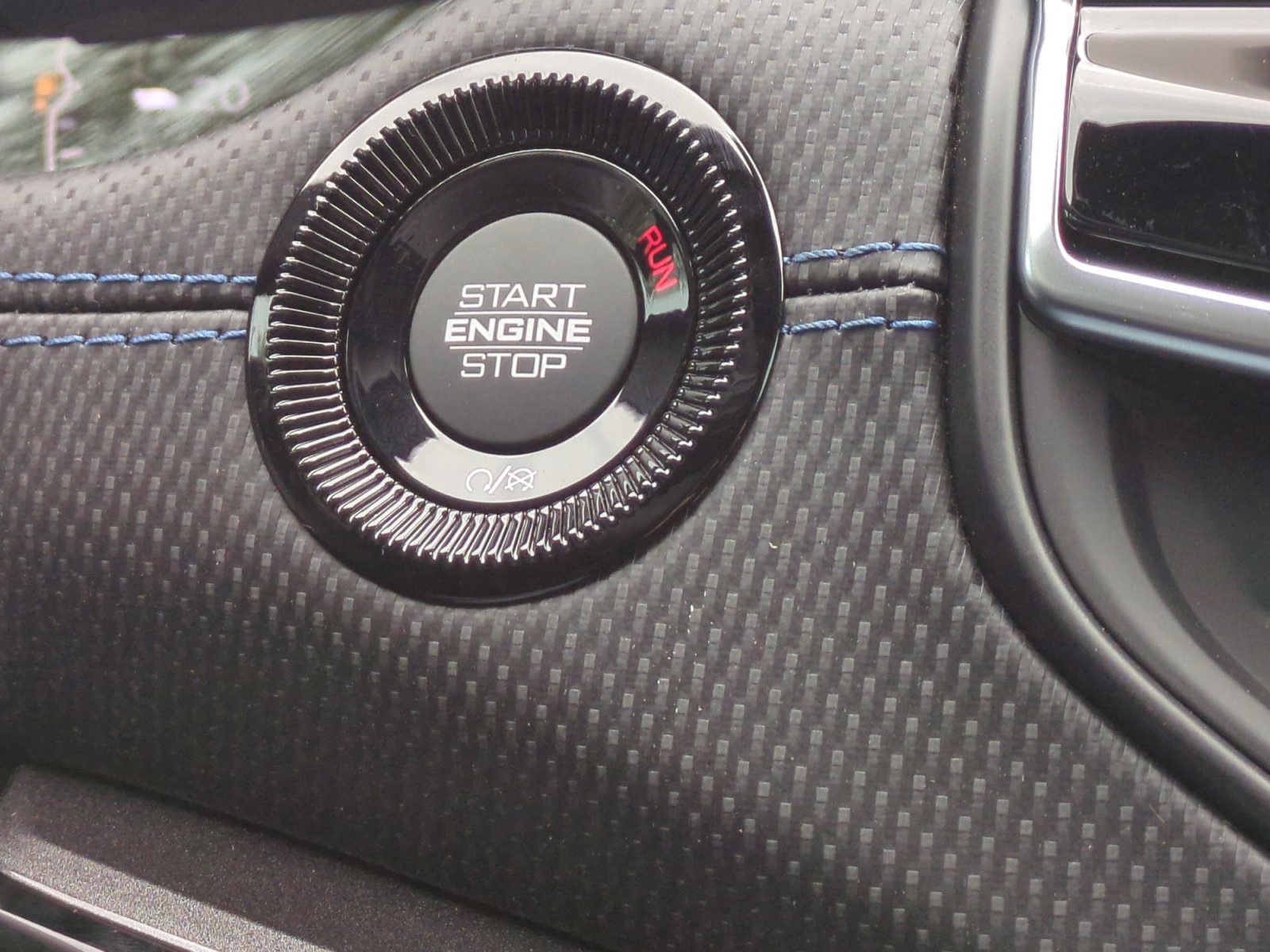 New 2026 Jeep Compass Latitude image 29