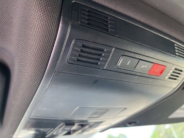 Used 2024 Volkswagen Tiguan SE R-Line image 30