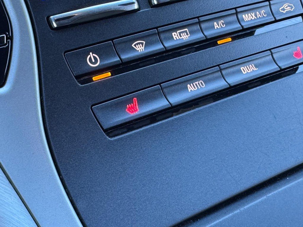 Used 2016 Lincoln MKX Premiere FWD image 24