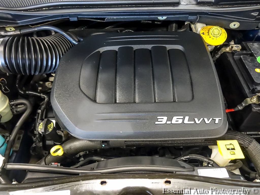 Used 2017 Dodge Grand Caravan SE FWD image 22