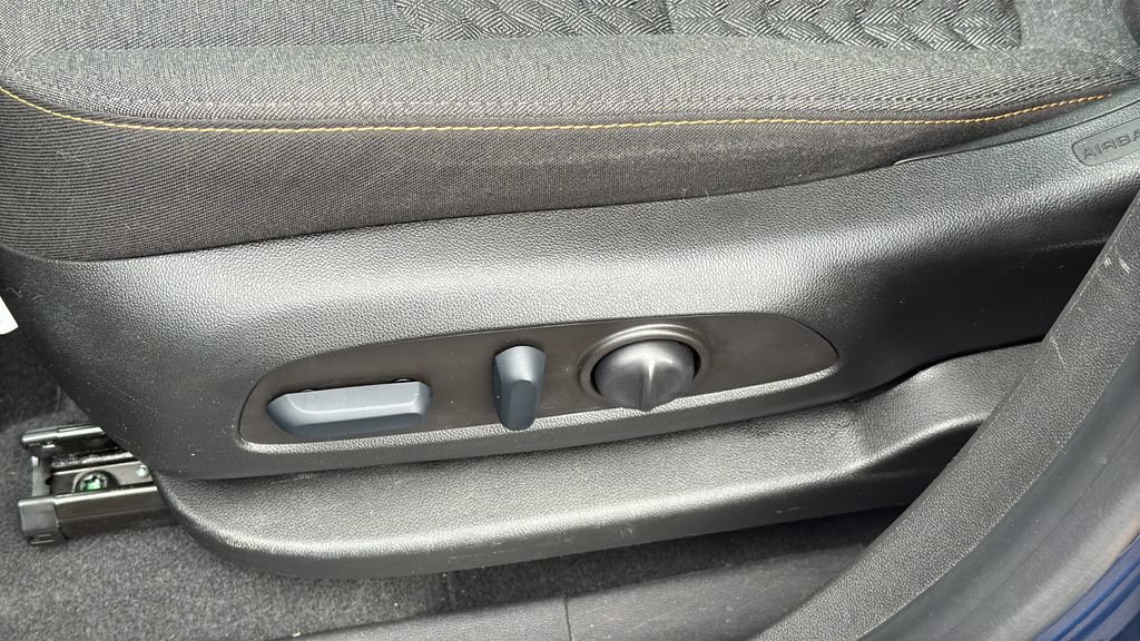 Used 2022 Chevrolet Equinox LT FWD image 9
