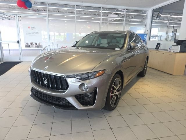 Used 2022 Maserati Levante Modena AWD/4WD image 3