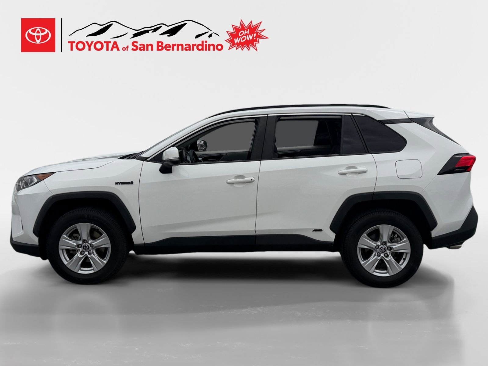 Certified 2021 Toyota RAV4 XLE w/ XLE Grade Weather Package AWD/4WD image 2