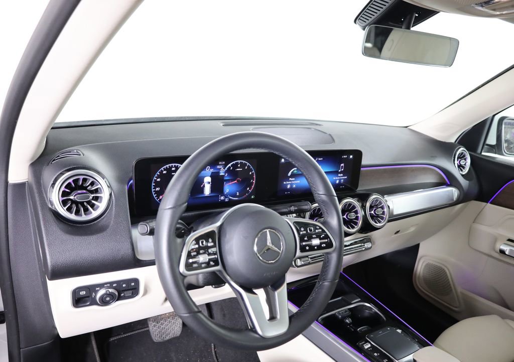 Used 2023 Mercedes-Benz GLB 250 image 27