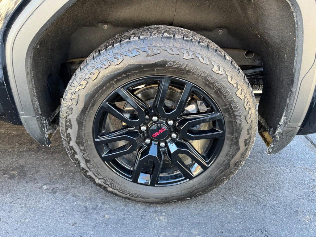 Used 2024 GMC Sierra 1500 Elevation w/ Elevation Premium Package image 5