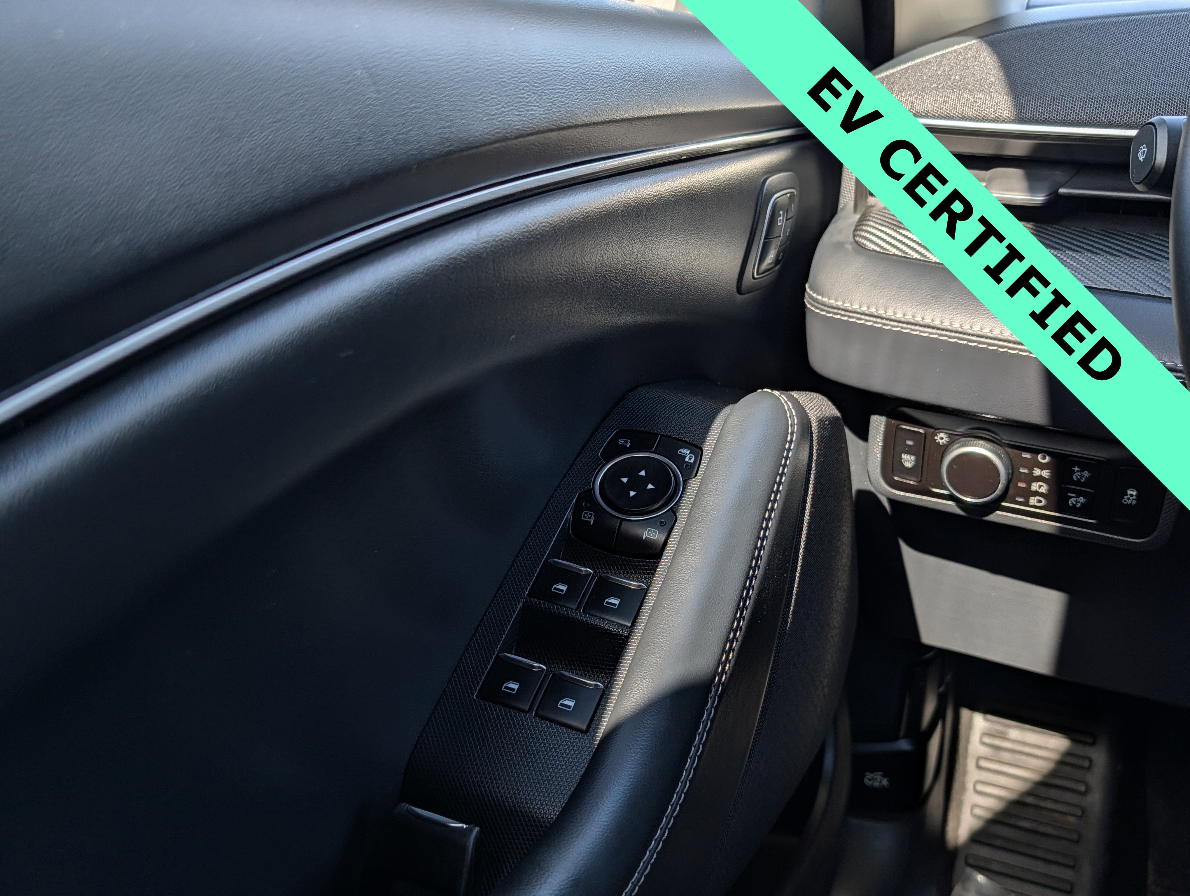 Certified 2025 Ford Mustang Mach-E Select w/ Comfort Package Lite AWD/4WD image 22