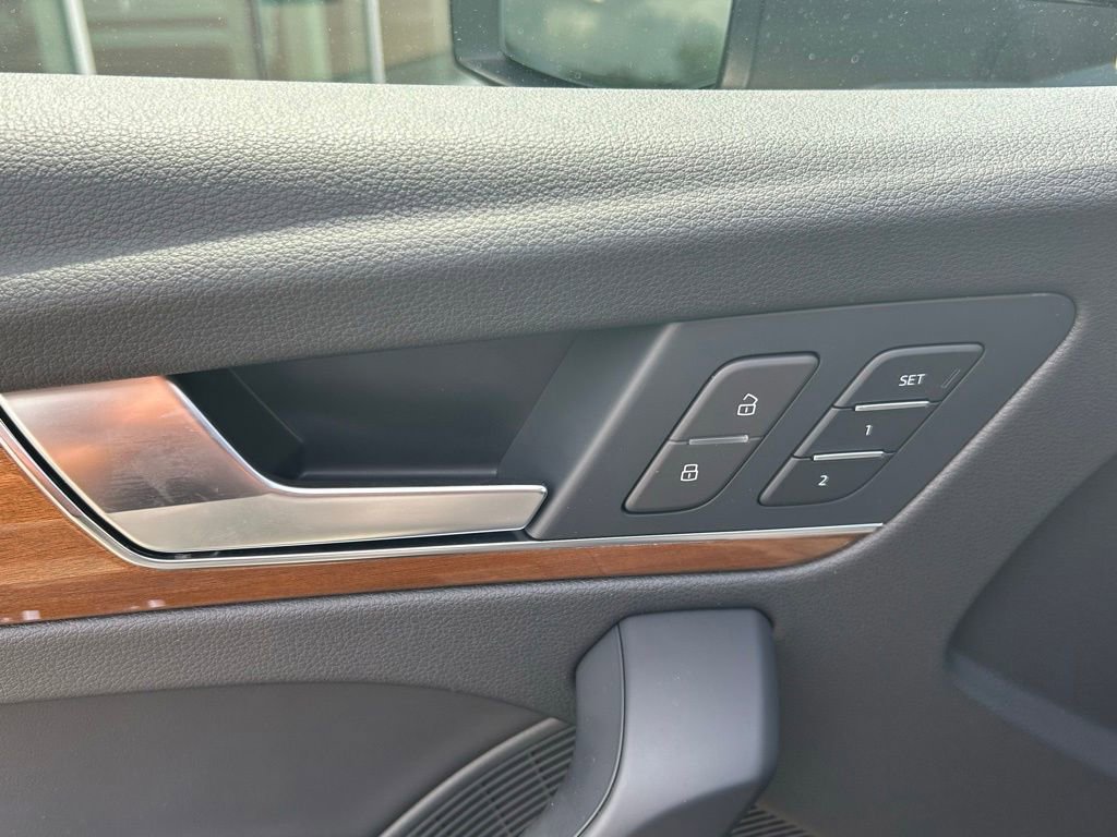 Certified 2024 Audi Q5 e Premium Plus w/ Premium Plus Package image 52