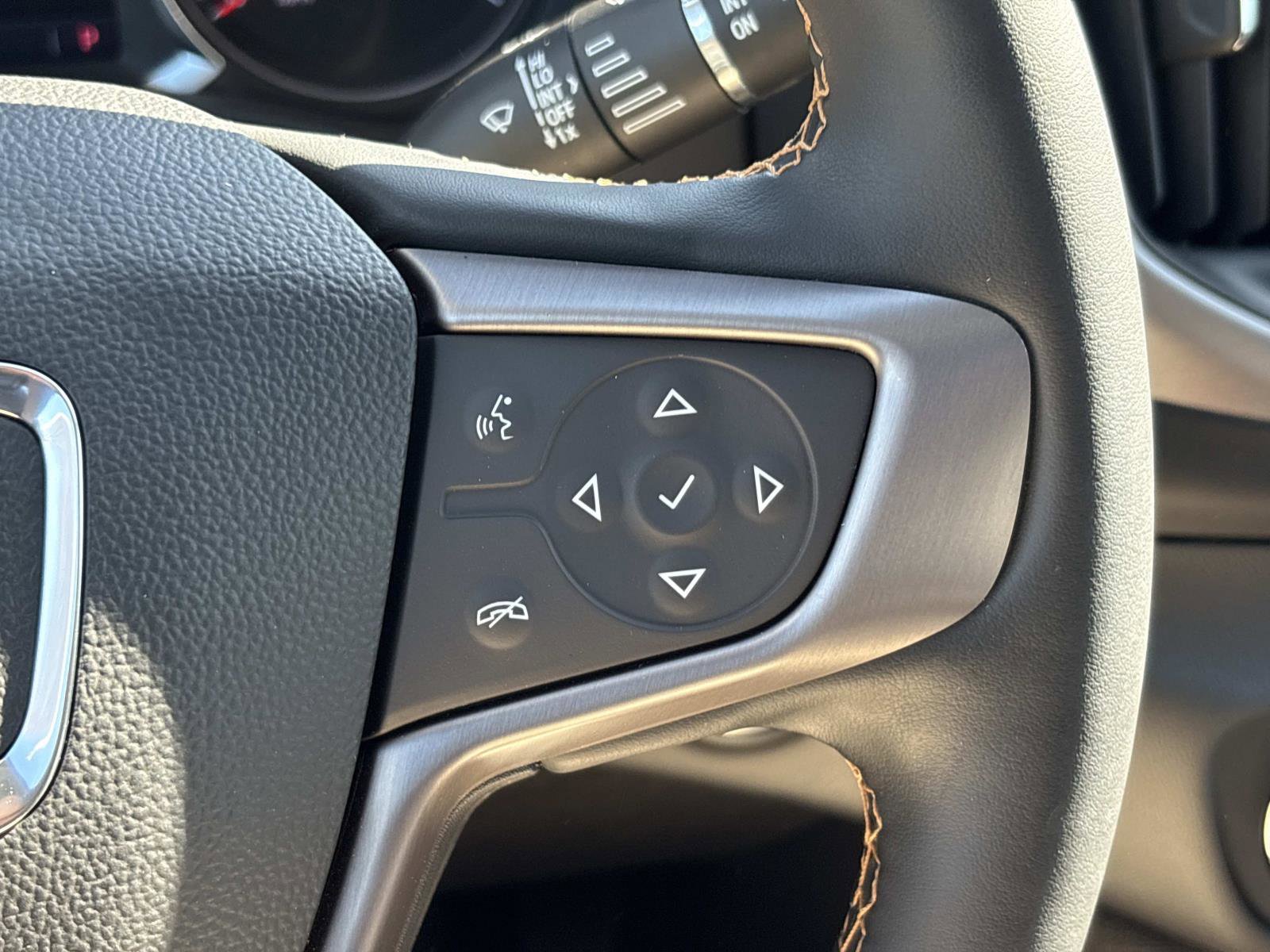 Certified 2024 GMC Terrain AT4 w/ Infotainment Package II image 19