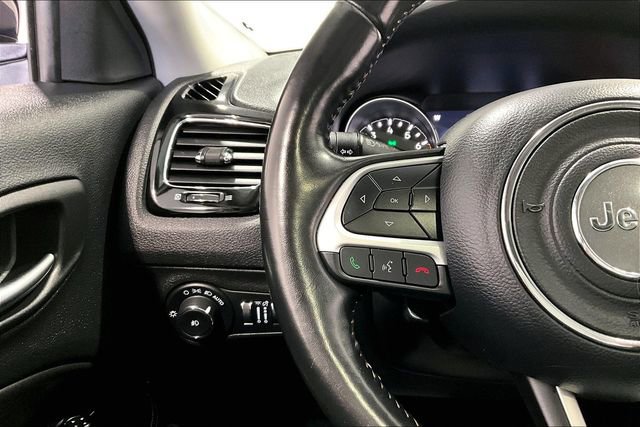 Used 2020 Jeep Compass Limited AWD/4WD image 11
