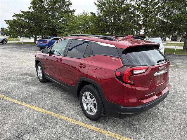 Certified 2023 GMC Terrain SLE w/ Driver Convenience Package FWD image 16