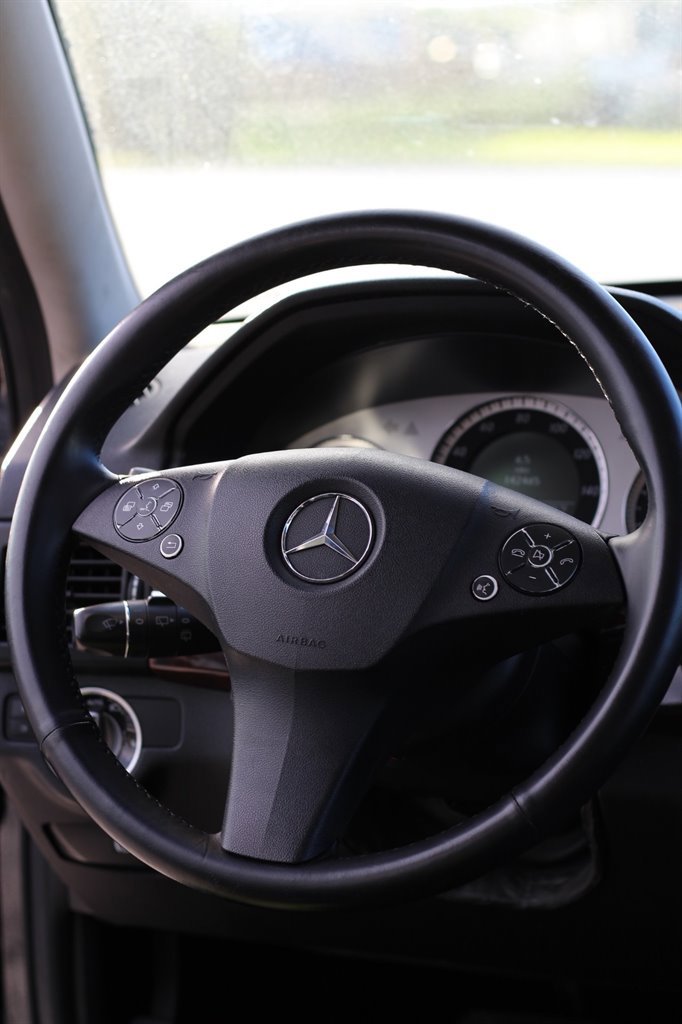 Used 2012 Mercedes-Benz GLK 350 2WD image 14