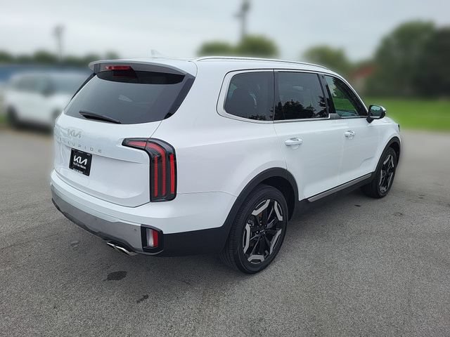 Certified 2023 Kia Telluride EX w/ EX Captain's Chair Package FWD image 7