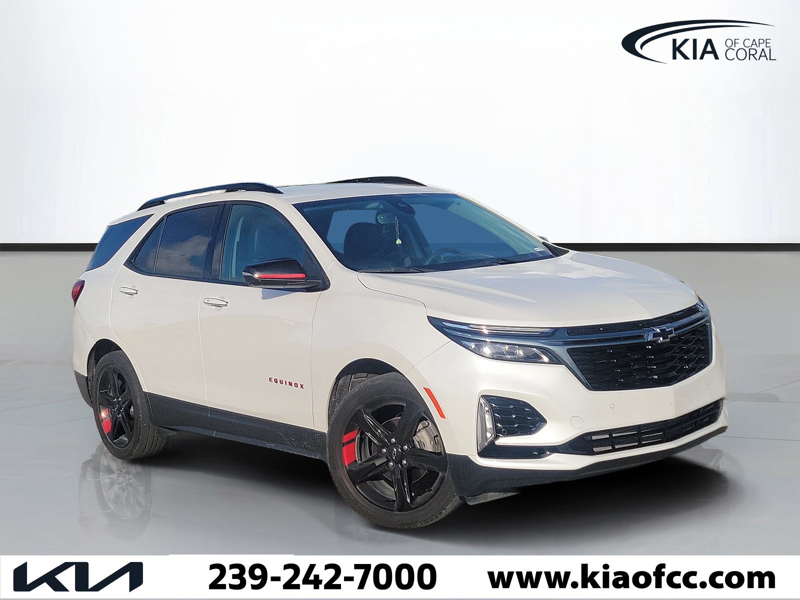 Used 2022 Chevrolet Equinox Premier w/ Redline Edition FWD image 1