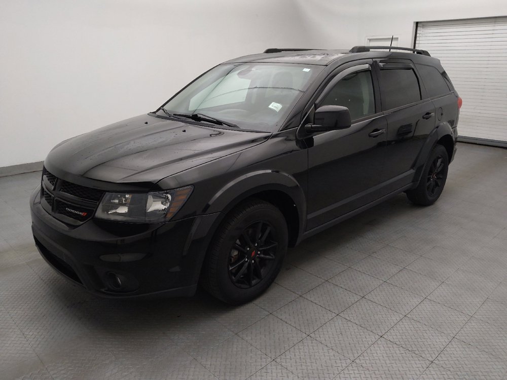 Used 2019 Dodge Journey SE w/ Blacktop Package FWD image 2