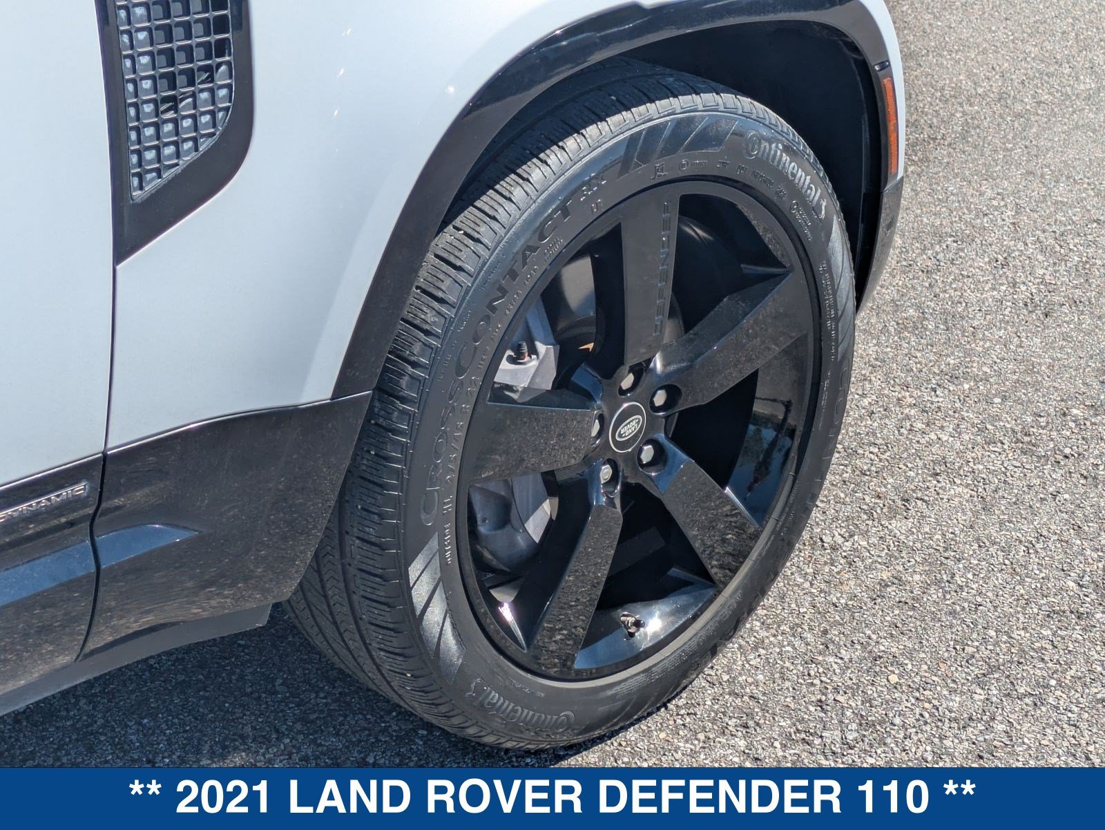 Used 2021 Land Rover Defender 110 X-Dynamic HSE AWD/4WD image 13