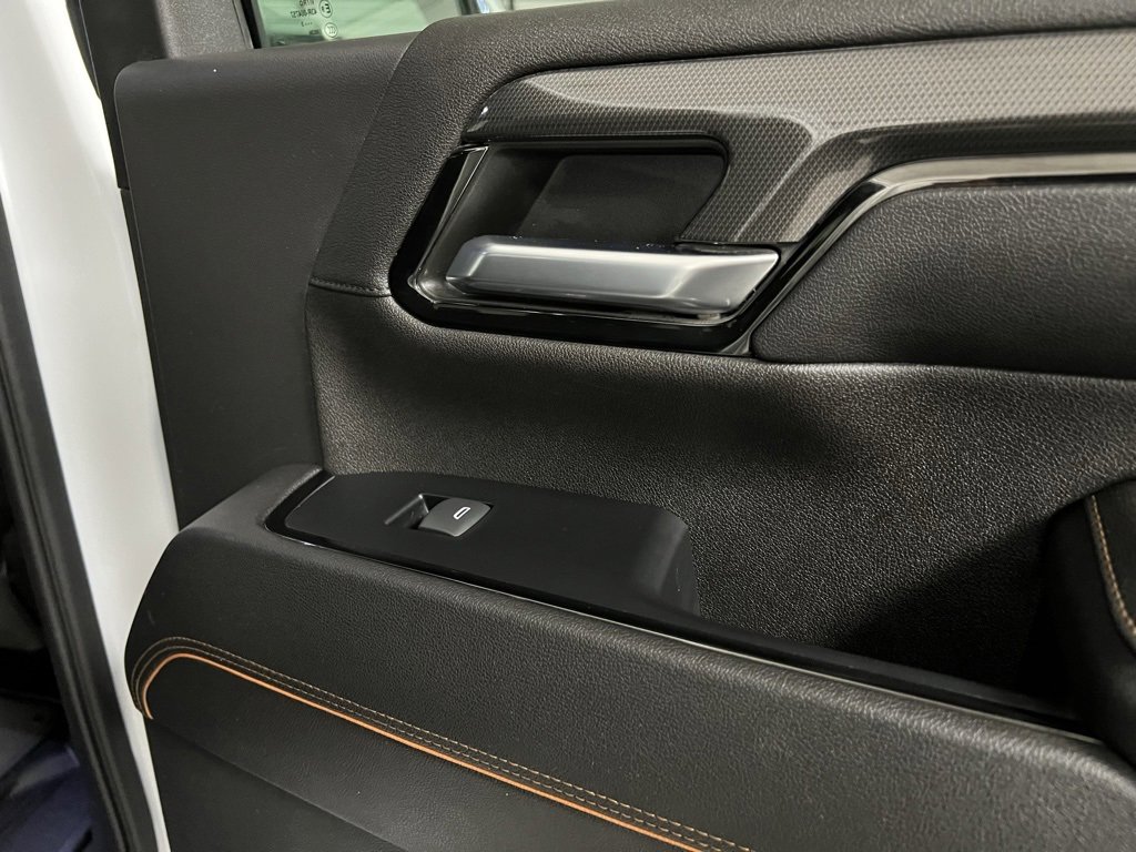 Used 2024 GMC Sierra 2500 AT4 w/ Technology Package image 53