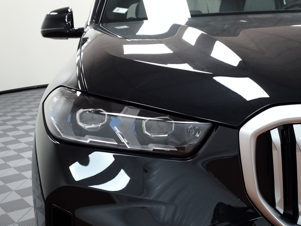 Used 2026 BMW X5 xDrive40i w/ M Sport Package AWD/4WD image 12