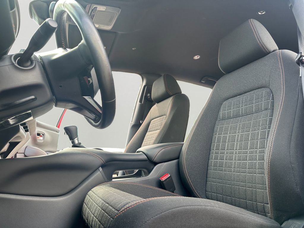 Certified 2025 Honda HR-V Sport image 23