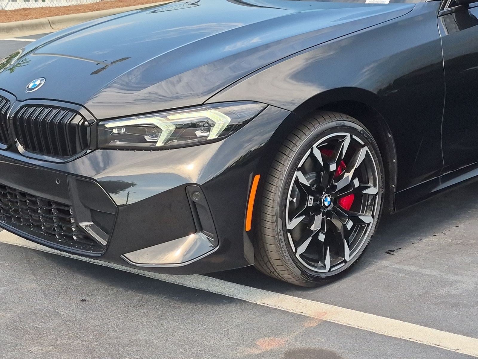 New 2026 BMW 330i Sedan w/ M Sport Package RWD image 6