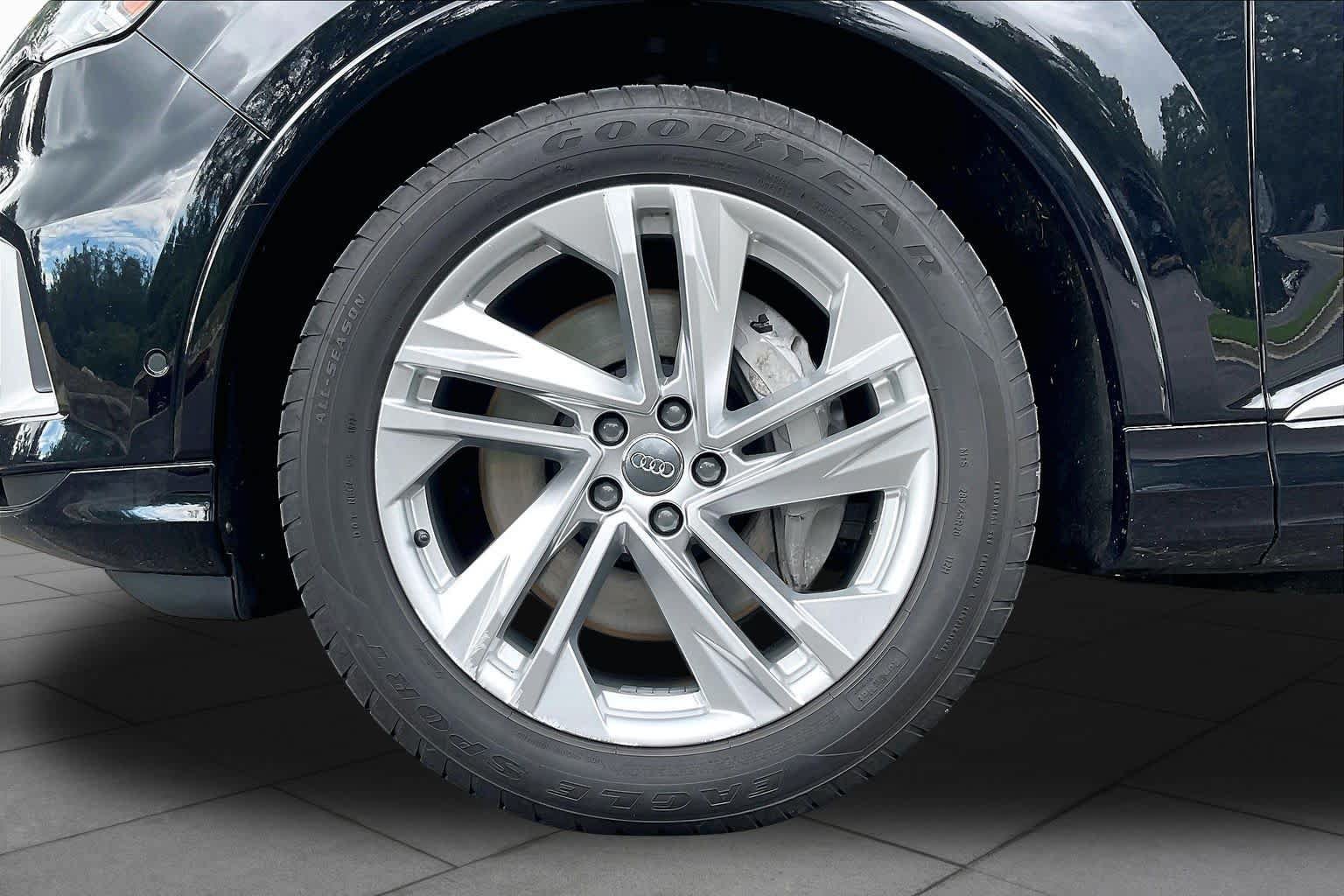 Used 2020 Audi Q7 3.0T Prestige AWD/4WD image 10