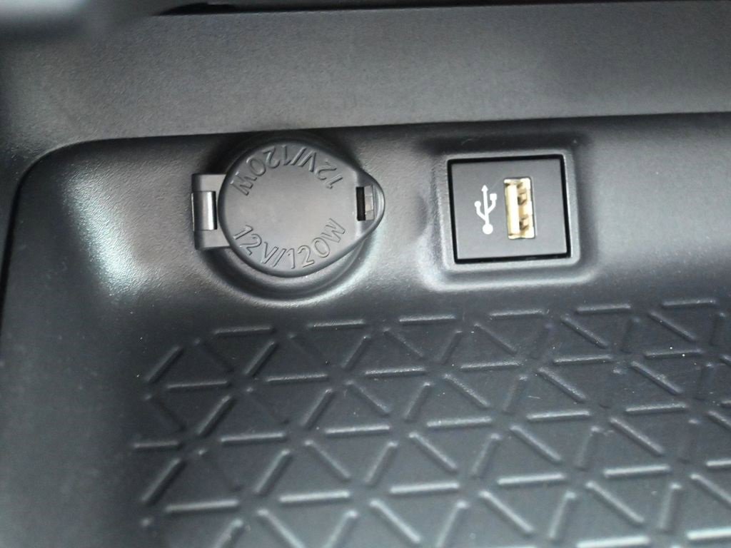 Certified 2025 Toyota RAV4 XLE image 23