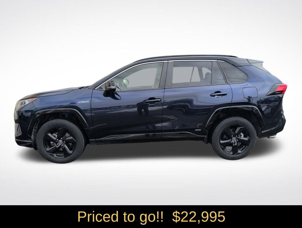 Used 2020 Toyota RAV4 XSE w/ All Weather Liner Package AWD/4WD image 3