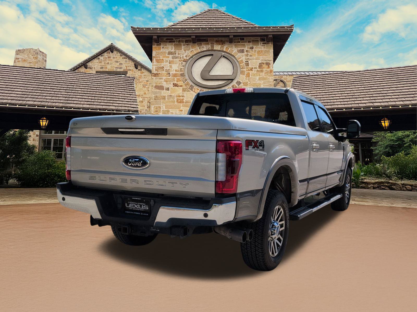 Used 2018 Ford F250 Lariat w/ Lariat Ultimate Package AWD/4WD image 2