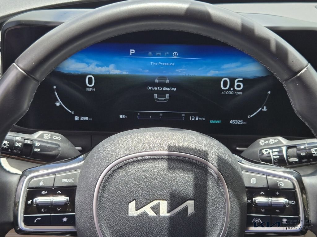 Used 2024 Kia Carnival SX FWD image 33